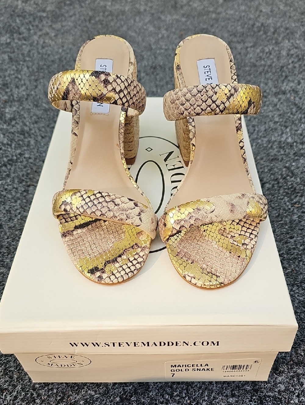 Steve Madden Women's 7 Marcella Metallic Gold Snake-Print Heeled Sandals - Picture 10 of 12